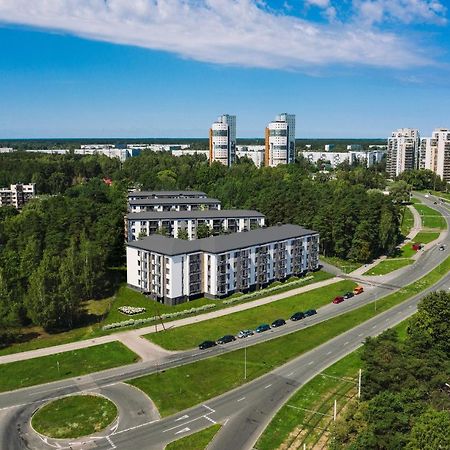 Cozy 2-Bedrooms Apartment In A New Complex Near The Airport And The Center Riga Luaran gambar
